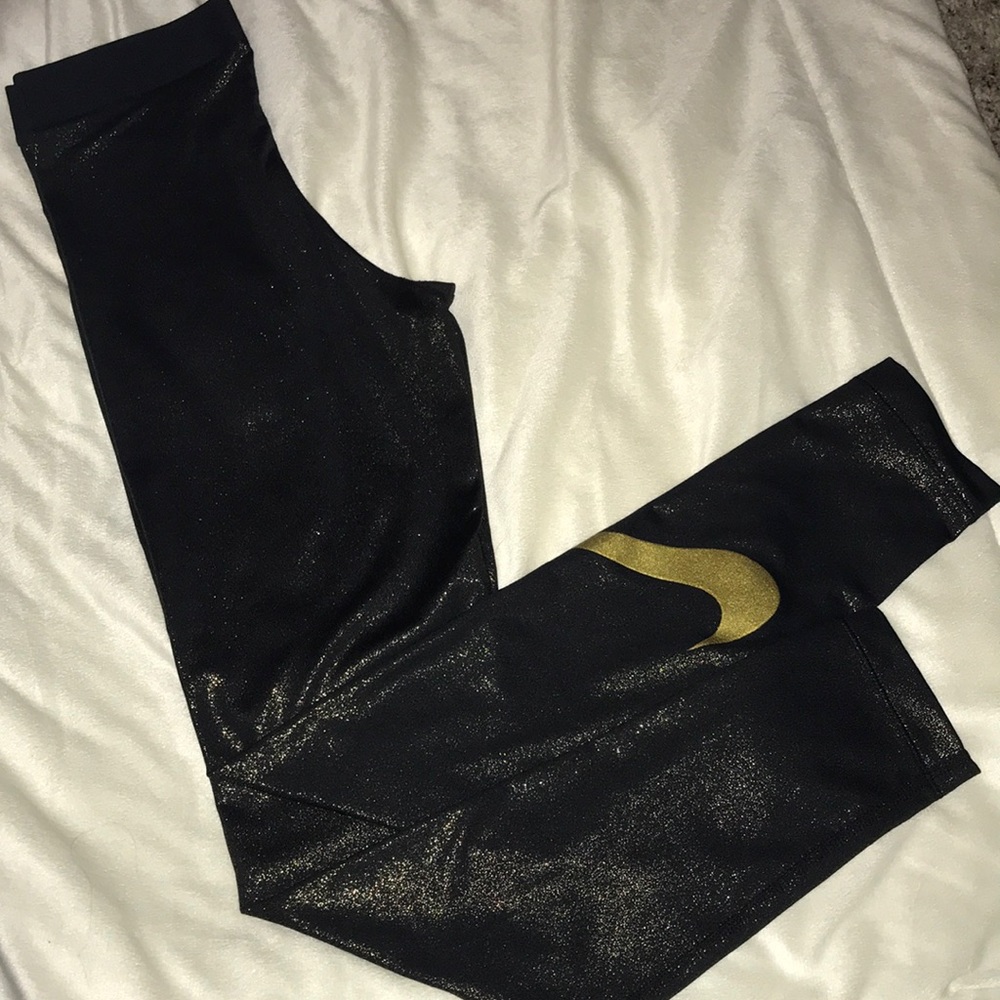 Nike Pro Leggings - image 1
